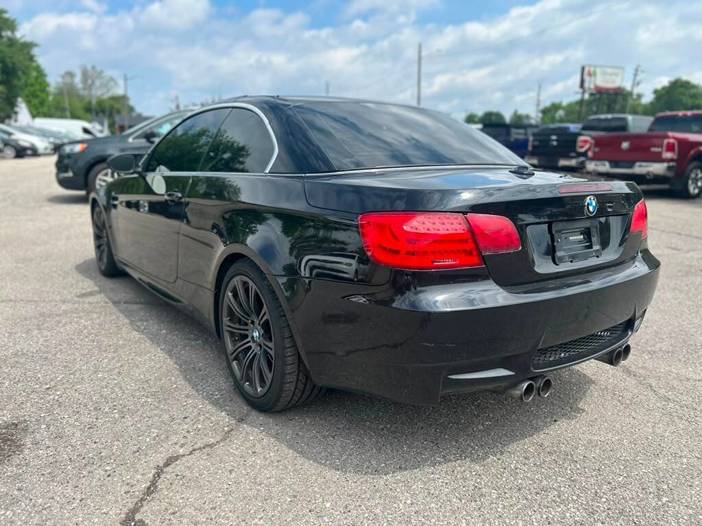 Used 2011 BMW M3 Convertible RWD image 7