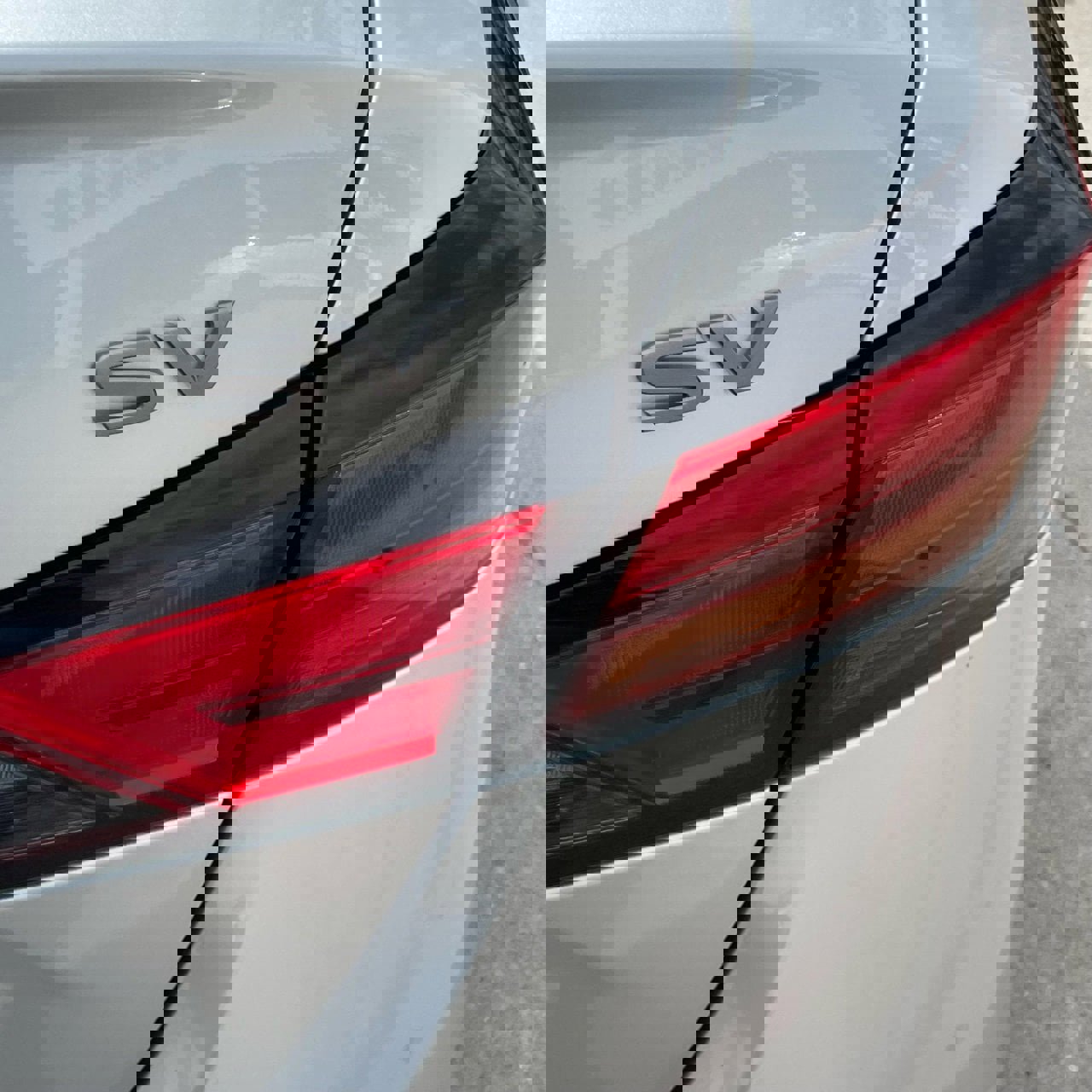 Used 2024 Nissan Altima 2.5 SV image 6