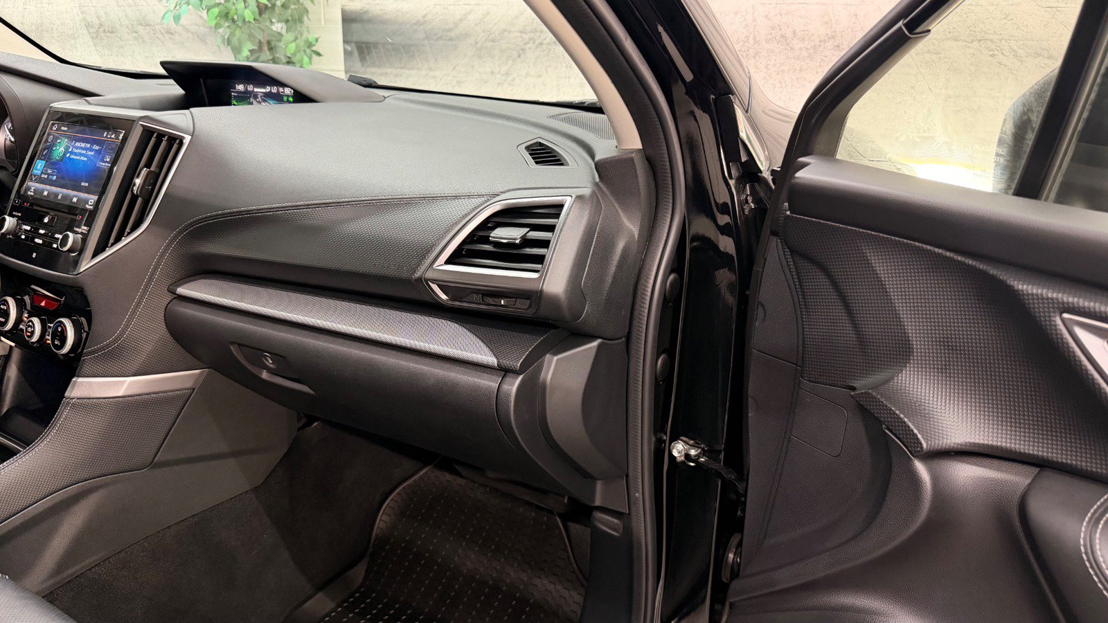 Used 2019 Subaru Forester Limited w/ Popular Package #3 AWD/4WD image 40