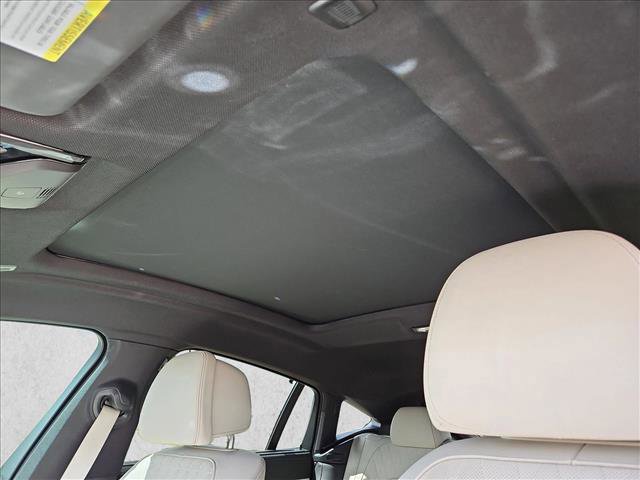 Used 2022 BMW X6 M50i w/ Executive Package image 15