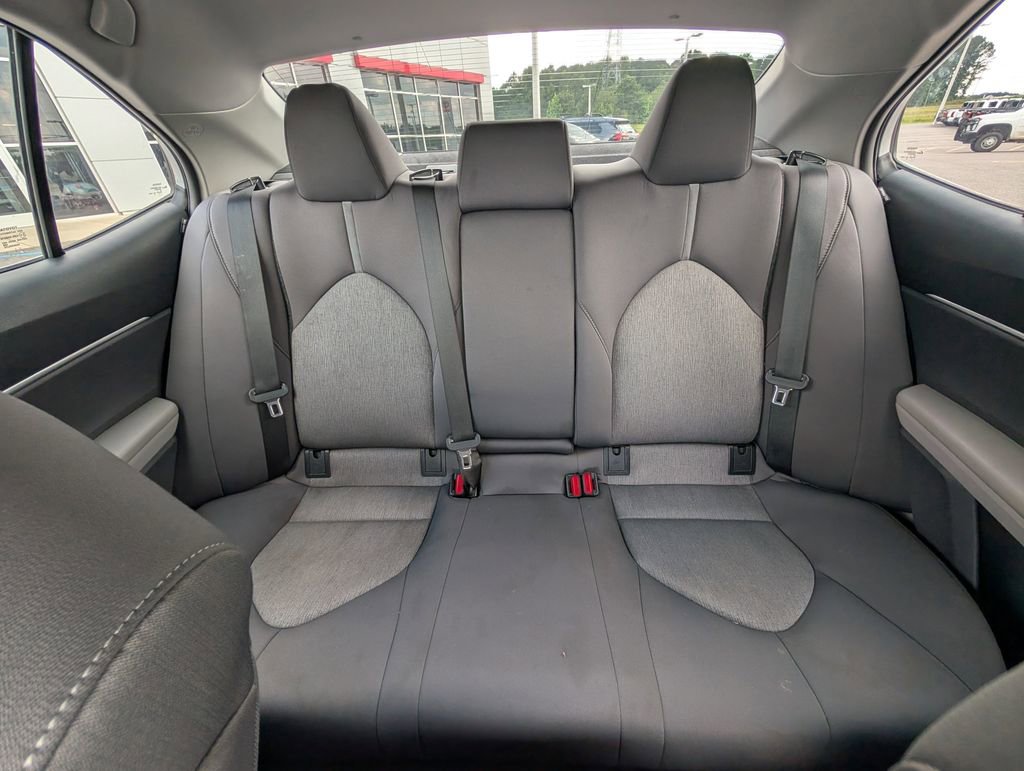 Used 2024 Toyota Camry LE FWD image 31