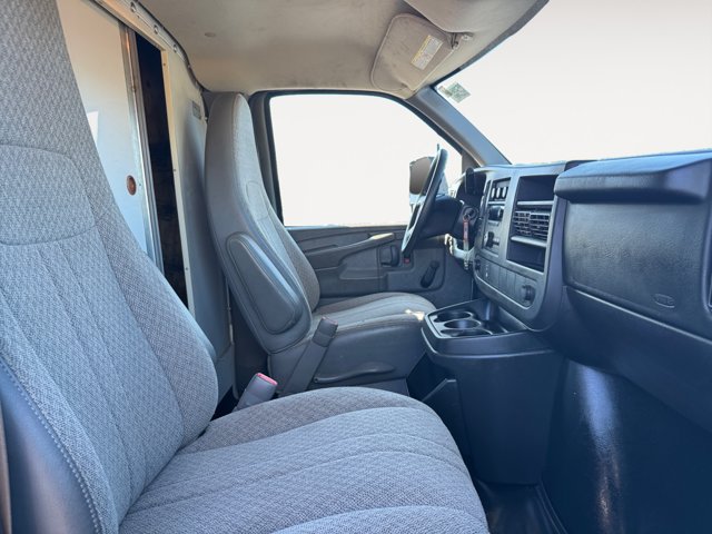 Used 2011 Chevrolet Express 3500 RWD image 16