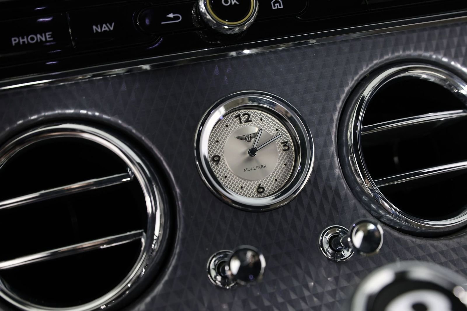 Used 2024 Bentley Continental GT Mulliner AWD/4WD image 34