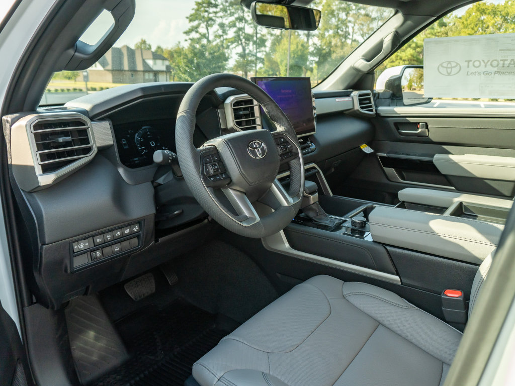 New 2026 Toyota Tundra Limited w/ Power Package RWD image 11