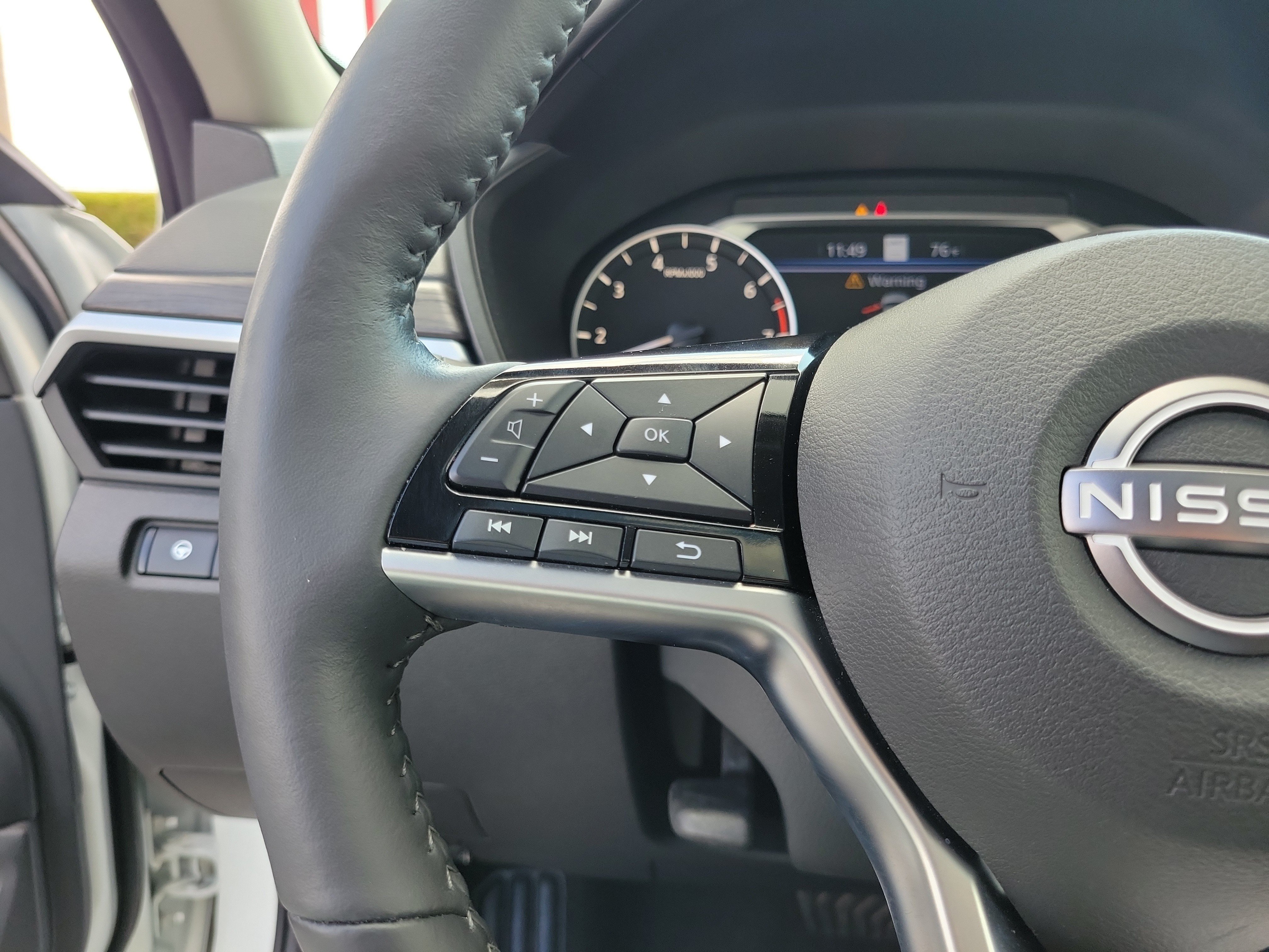 Certified 2023 Nissan Altima 2.5 SL FWD image 22