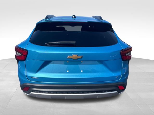 New 2026 Chevrolet Trax LT w/ Sunroof Package FWD image 4