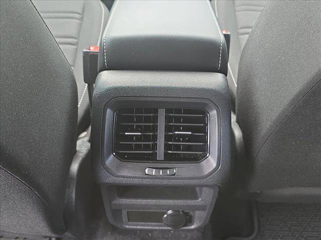 Used 2022 Volkswagen Tiguan S image 15