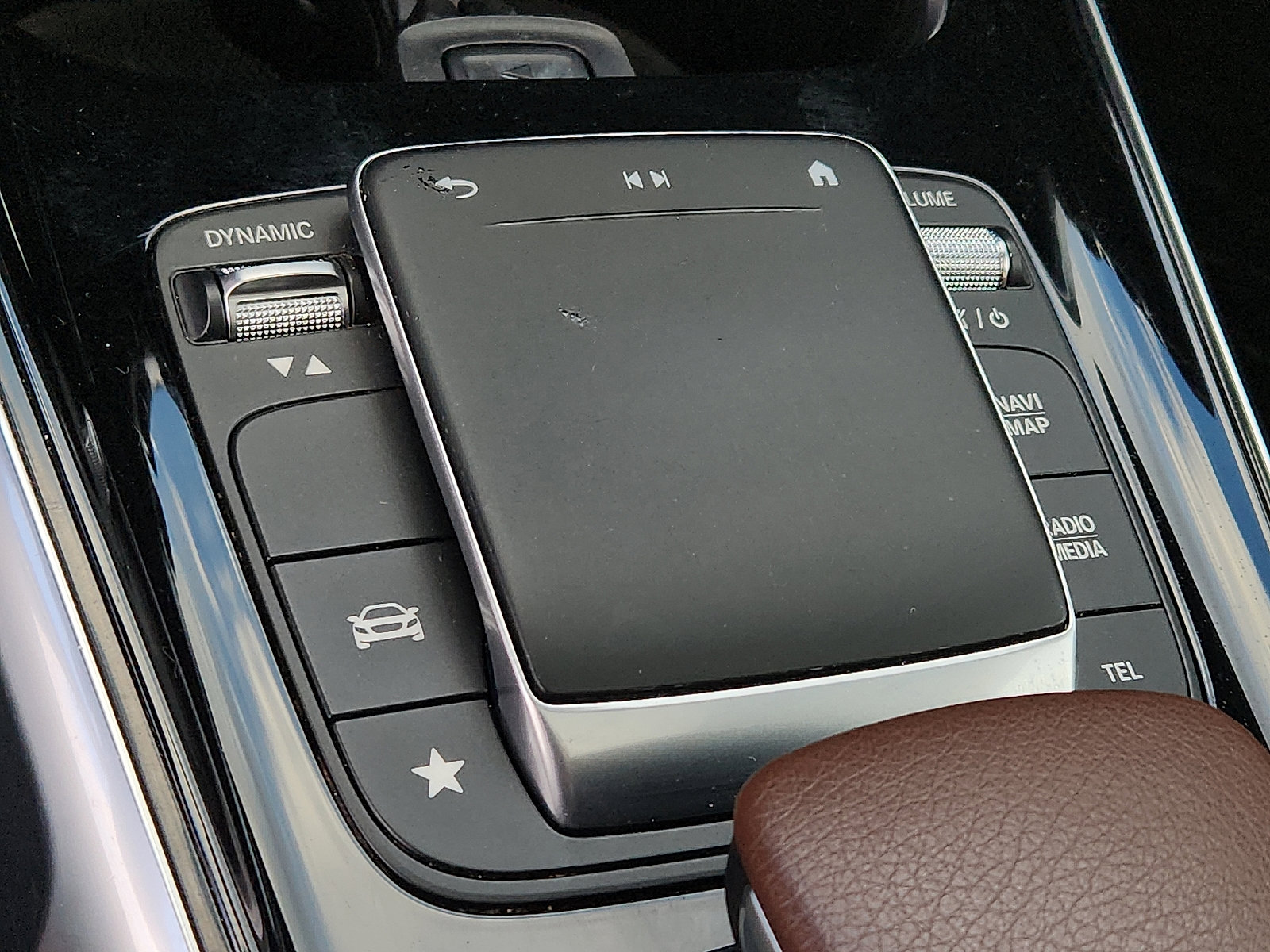 Used 2021 Mercedes-Benz GLB 250 4MATIC image 25