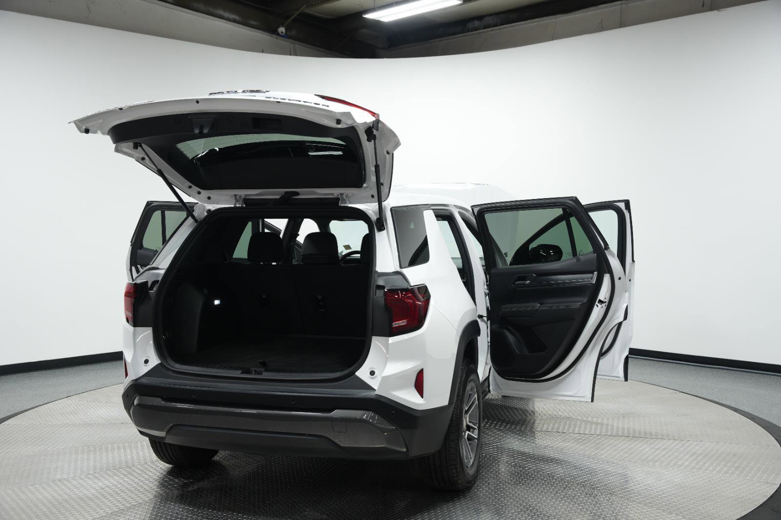 Used 2025 GMC Terrain Elevation image 12