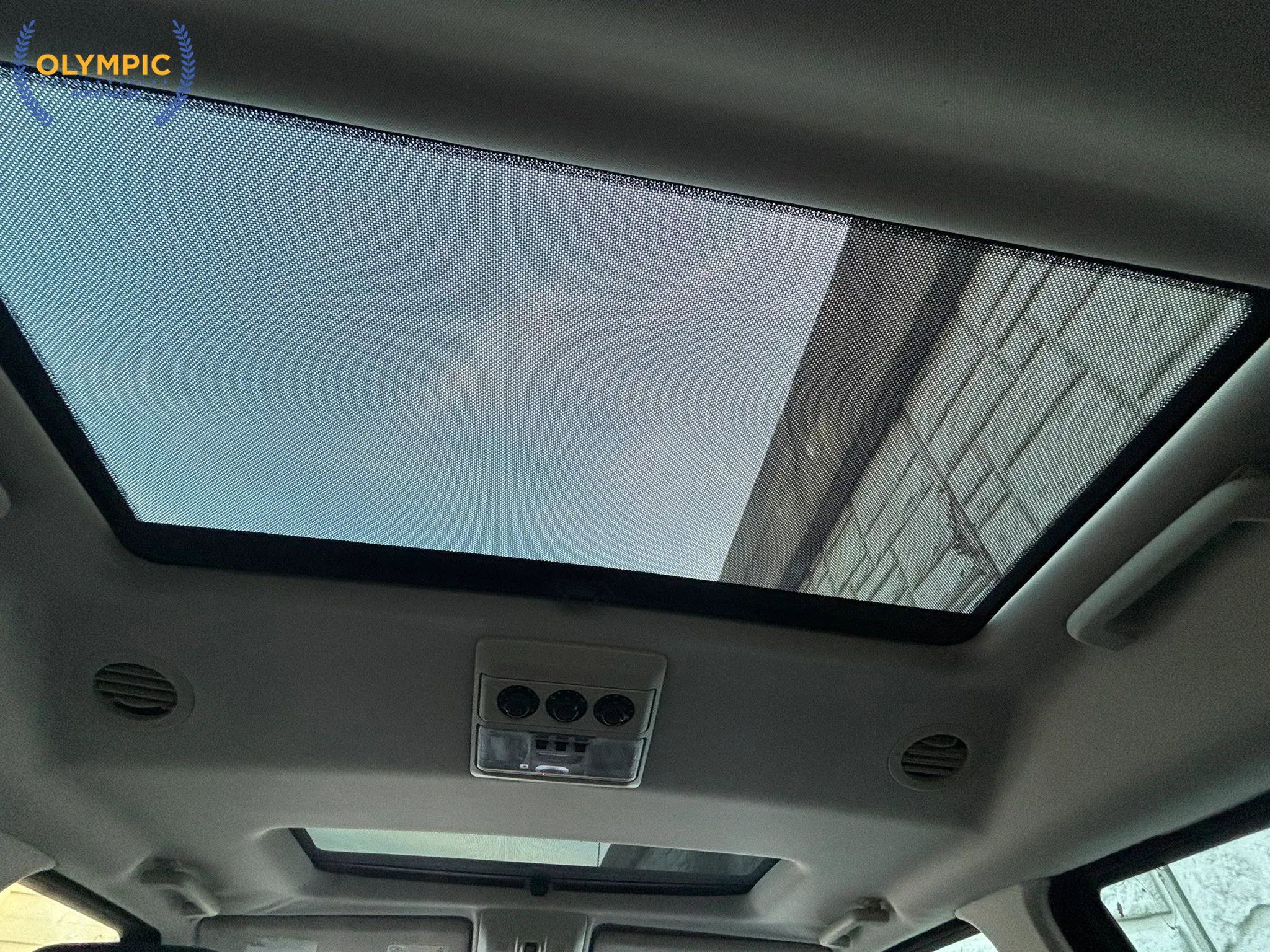 Used 2016 Land Rover LR4 HSE image 35