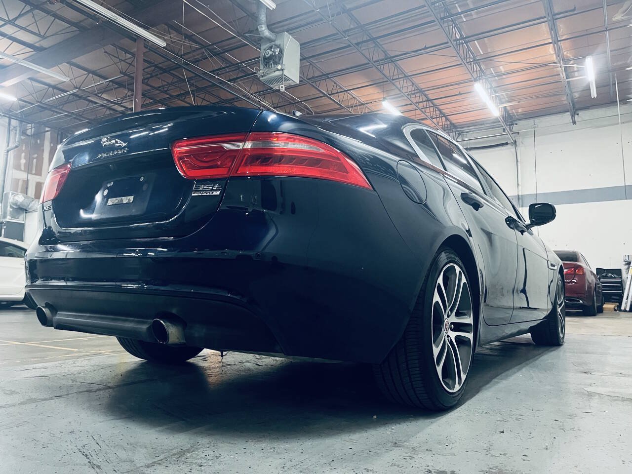 Used 2017 Jaguar XE Prestige AWD/4WD image 10