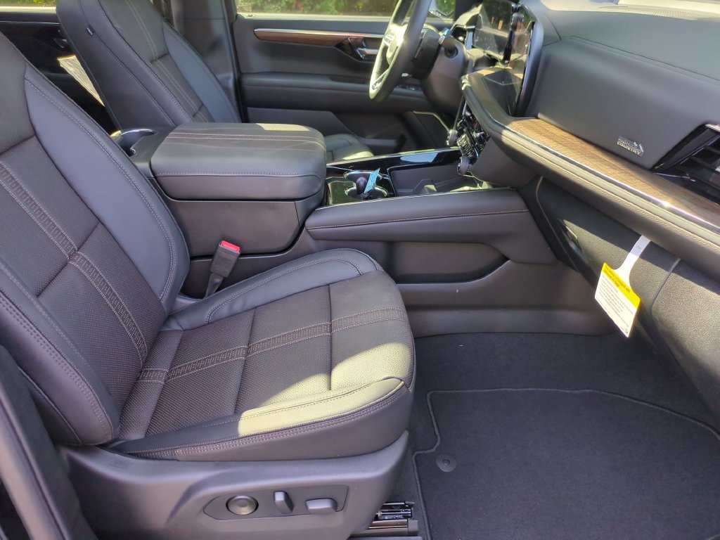 New 2026 Chevrolet Tahoe High Country AWD/4WD image 37