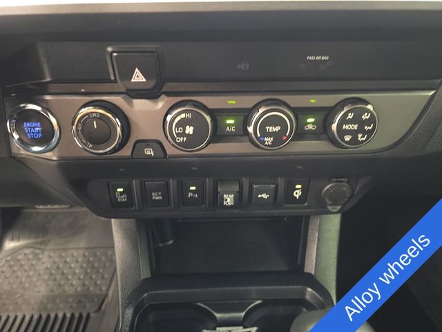Used 2020 Toyota Tacoma TRD Off-Road w/ Technology Package AWD/4WD image 24