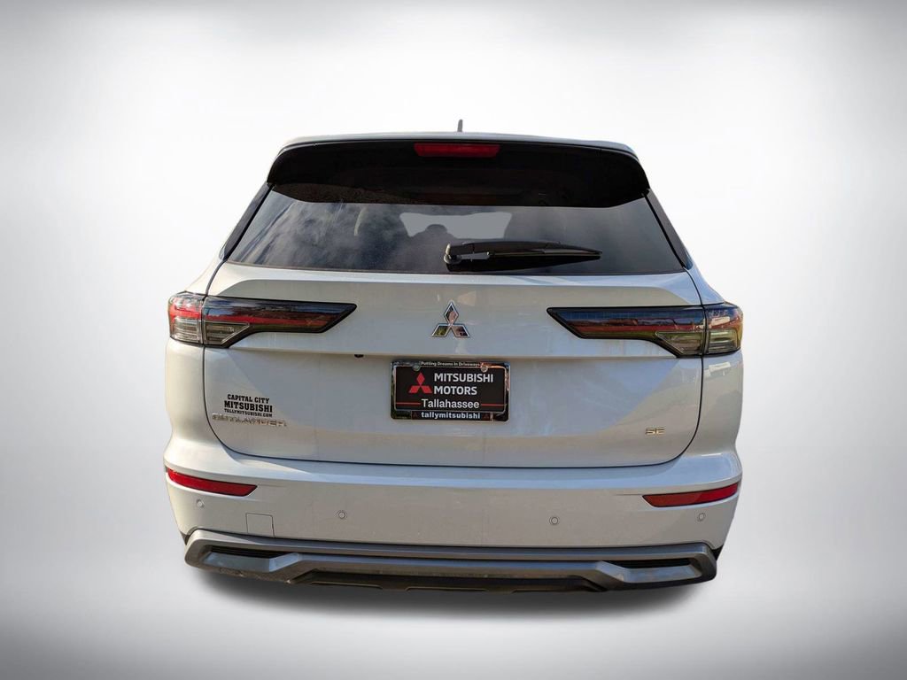 New 2026 Mitsubishi Outlander SE FWD image 5