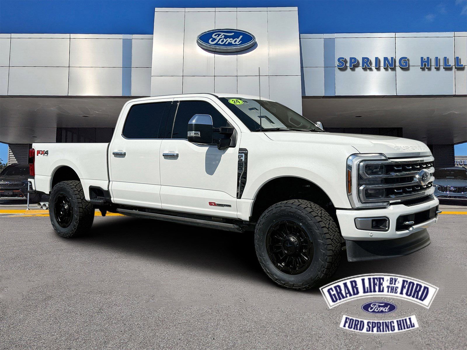 Used 2024 Ford F250 Platinum image 1
