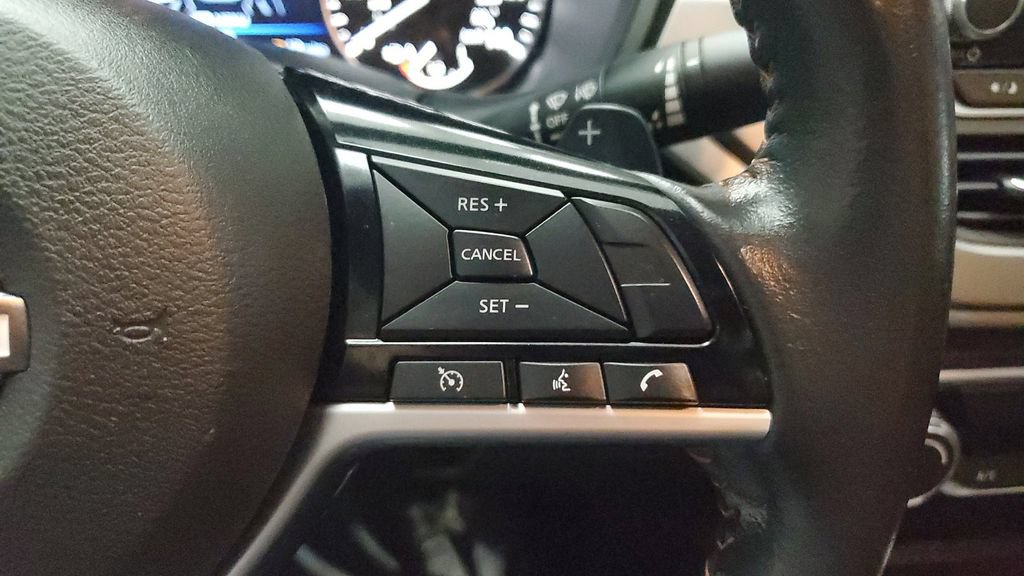 Used 2024 Nissan Altima 2.5 SR FWD image 30