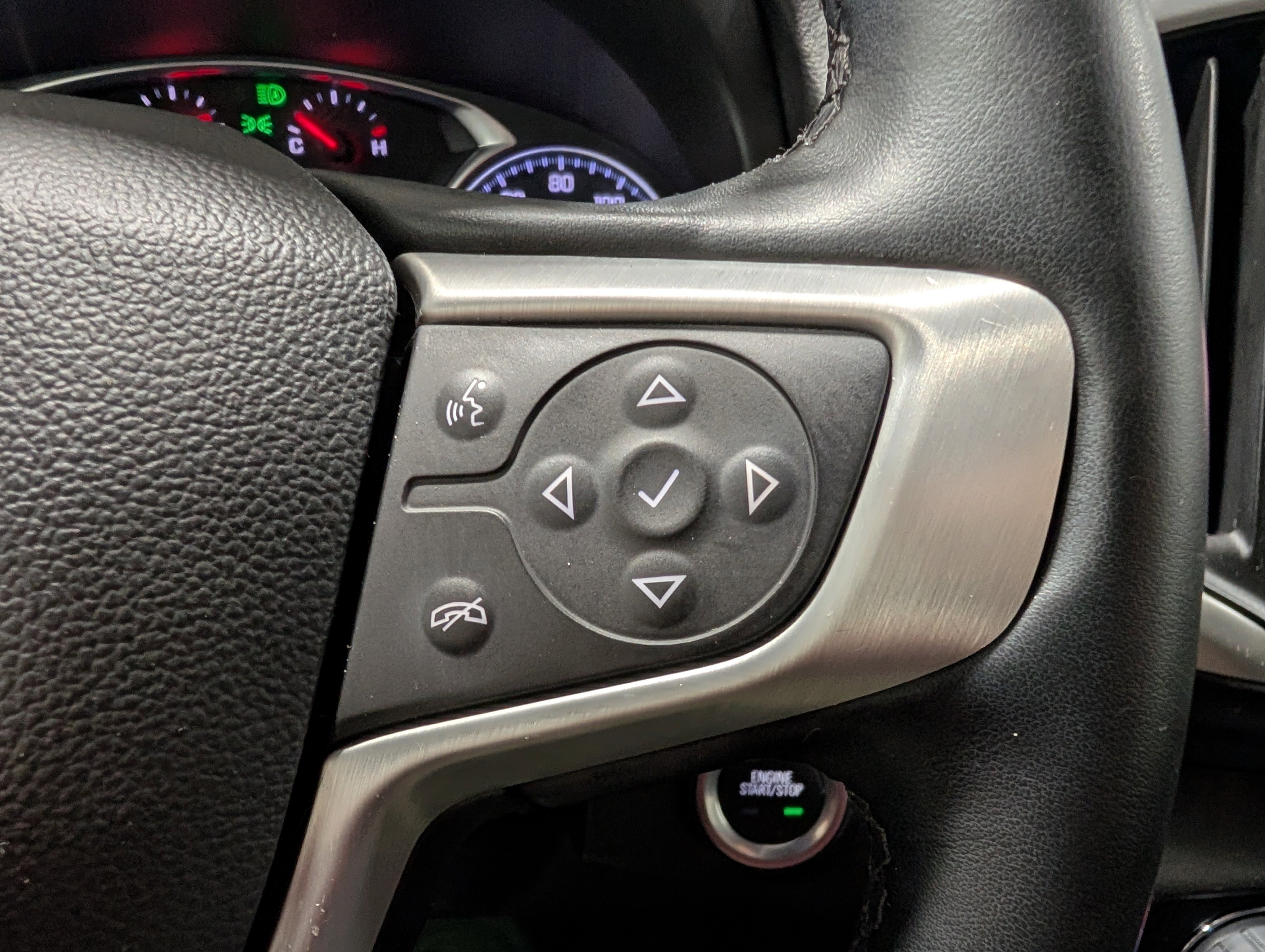 Used 2023 GMC Terrain SLT w/ Infotainment Package II image 24