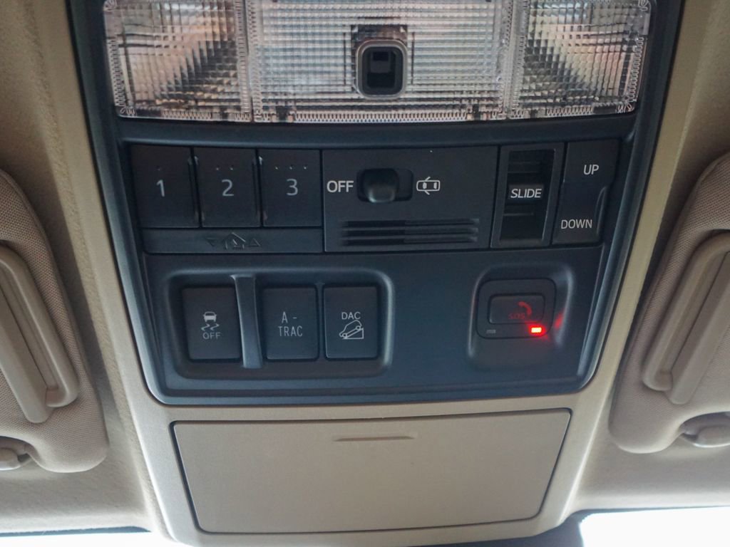 Used 2020 Toyota 4Runner SR5 image 29