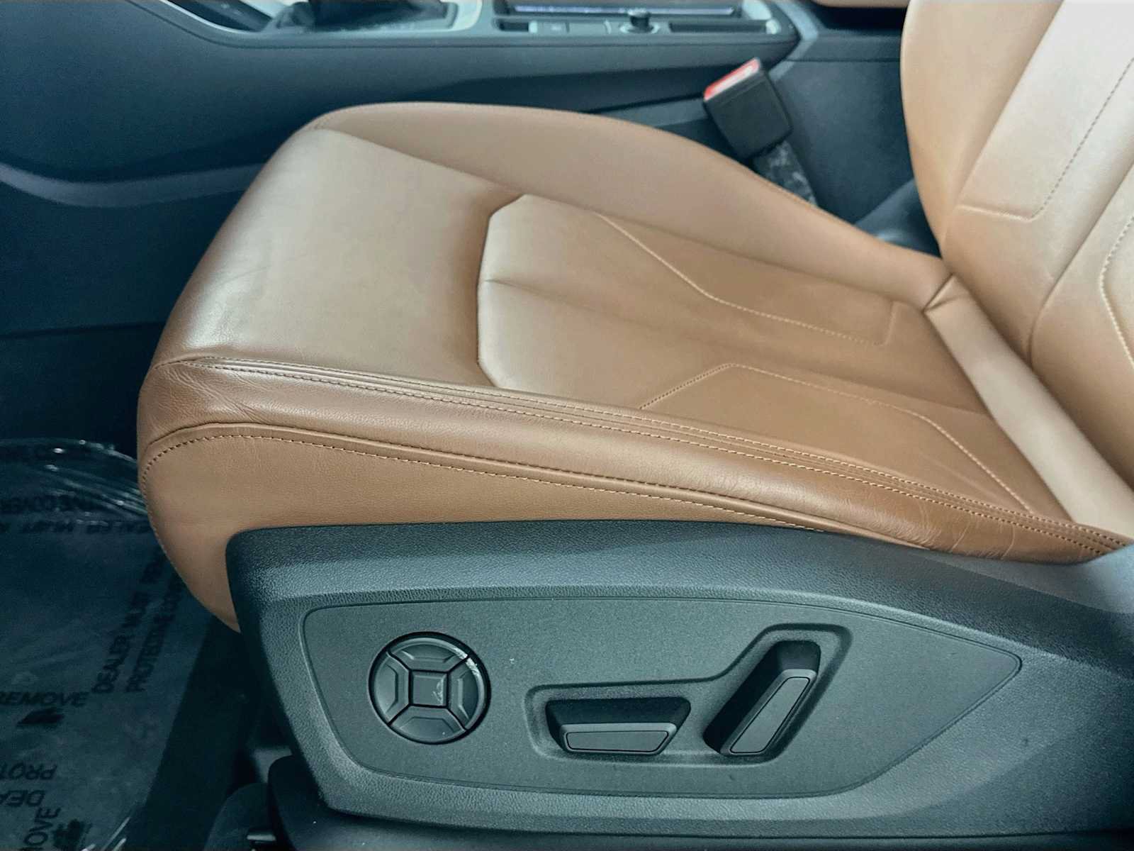 Certified 2025 Audi Q3 2.0T Premium Plus AWD/4WD image 18