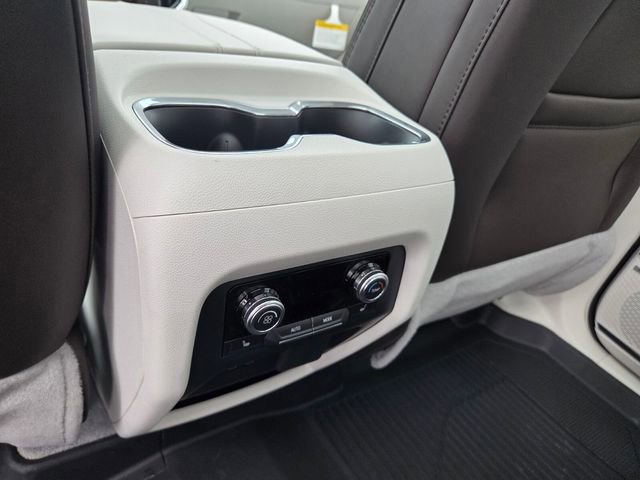 New 2026 GMC Acadia Denali w/ Super Cruise Package image 9