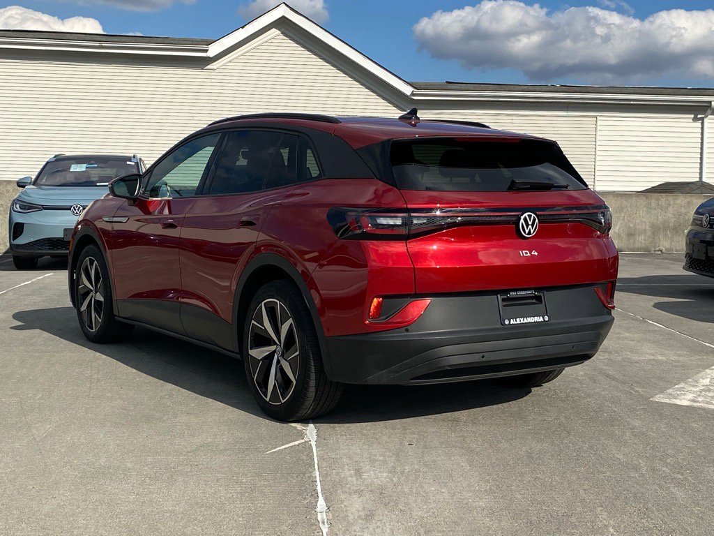 Used 2023 Volkswagen ID.4 Pro S image 5