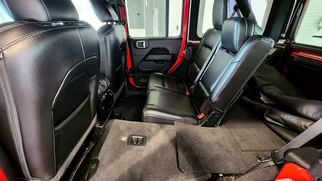 Used 2021 Jeep Wrangler Unlimited Sahara AWD/4WD image 42
