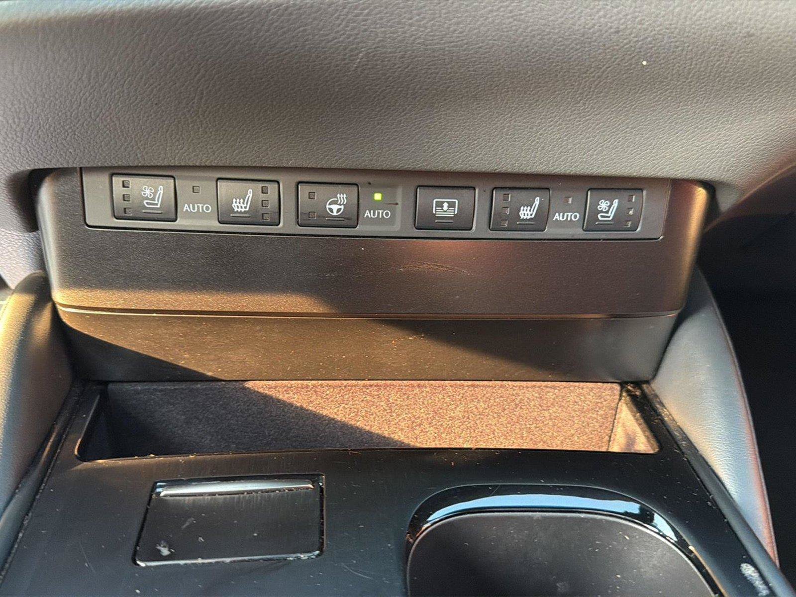 Used 2024 Lexus ES 350 F Sport w/ Accessory Package (Z2) FWD image 22