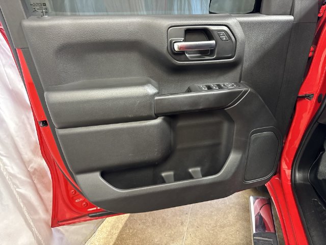 Used 2019 Chevrolet Silverado 1500 Custom w/ Custom Convenience Package AWD/4WD image 20