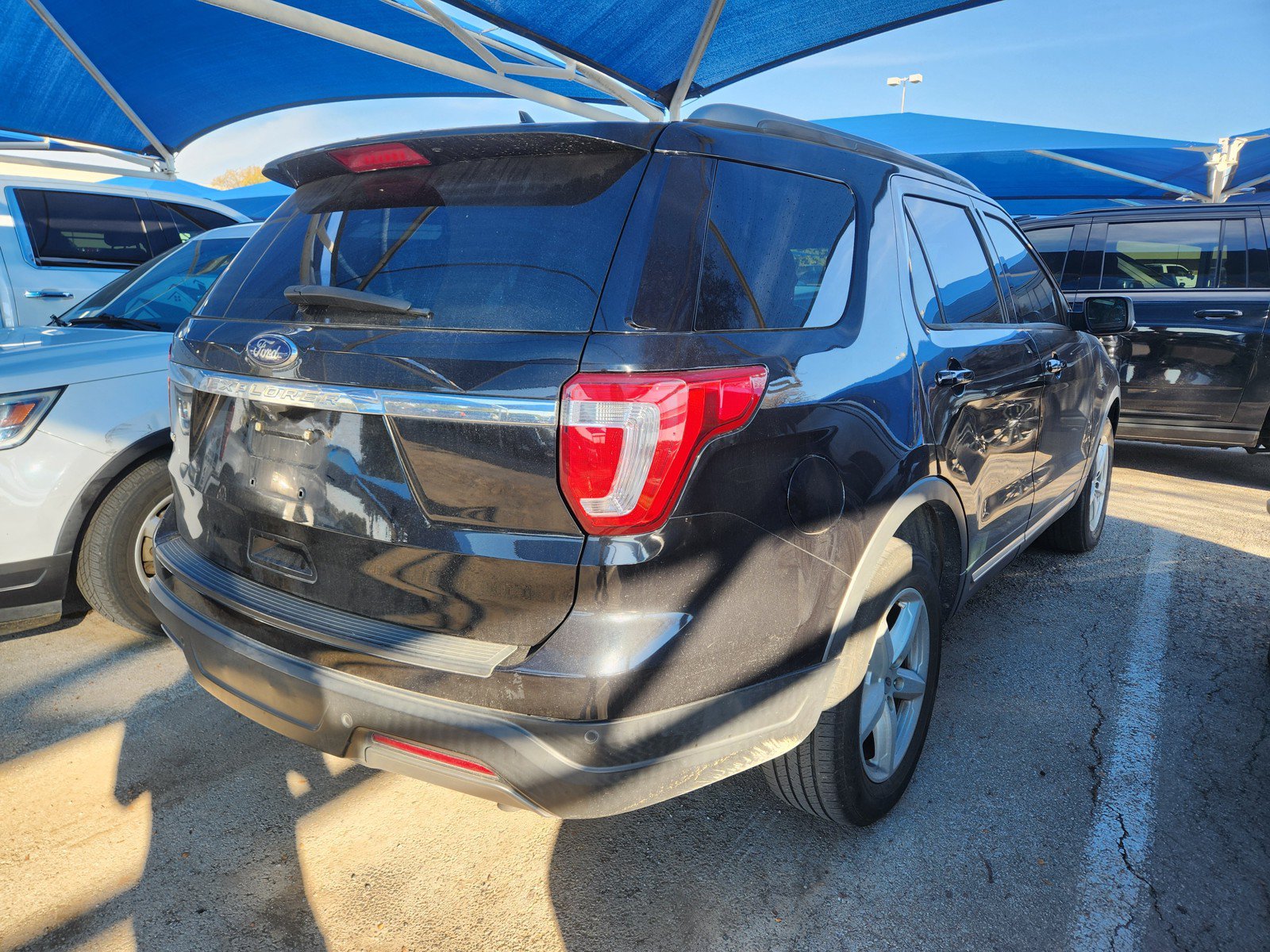 Used 2019 Ford Explorer XLT w/ Equipment Group 201A FWD image 4
