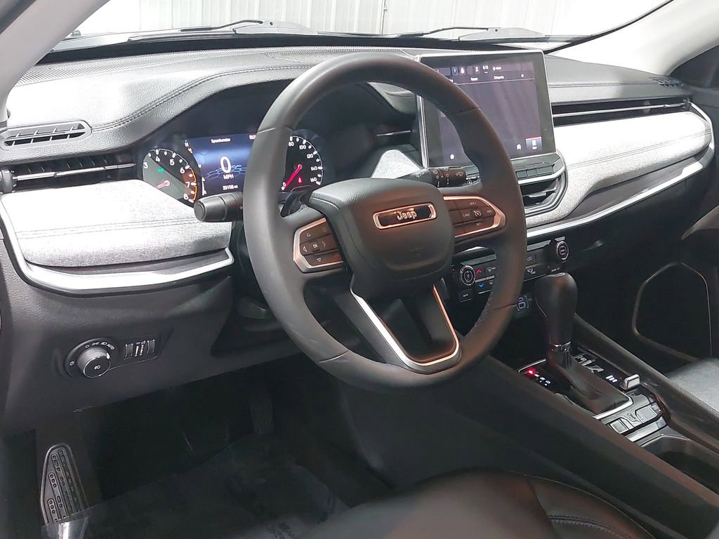 Used 2022 Jeep Compass Latitude image 15