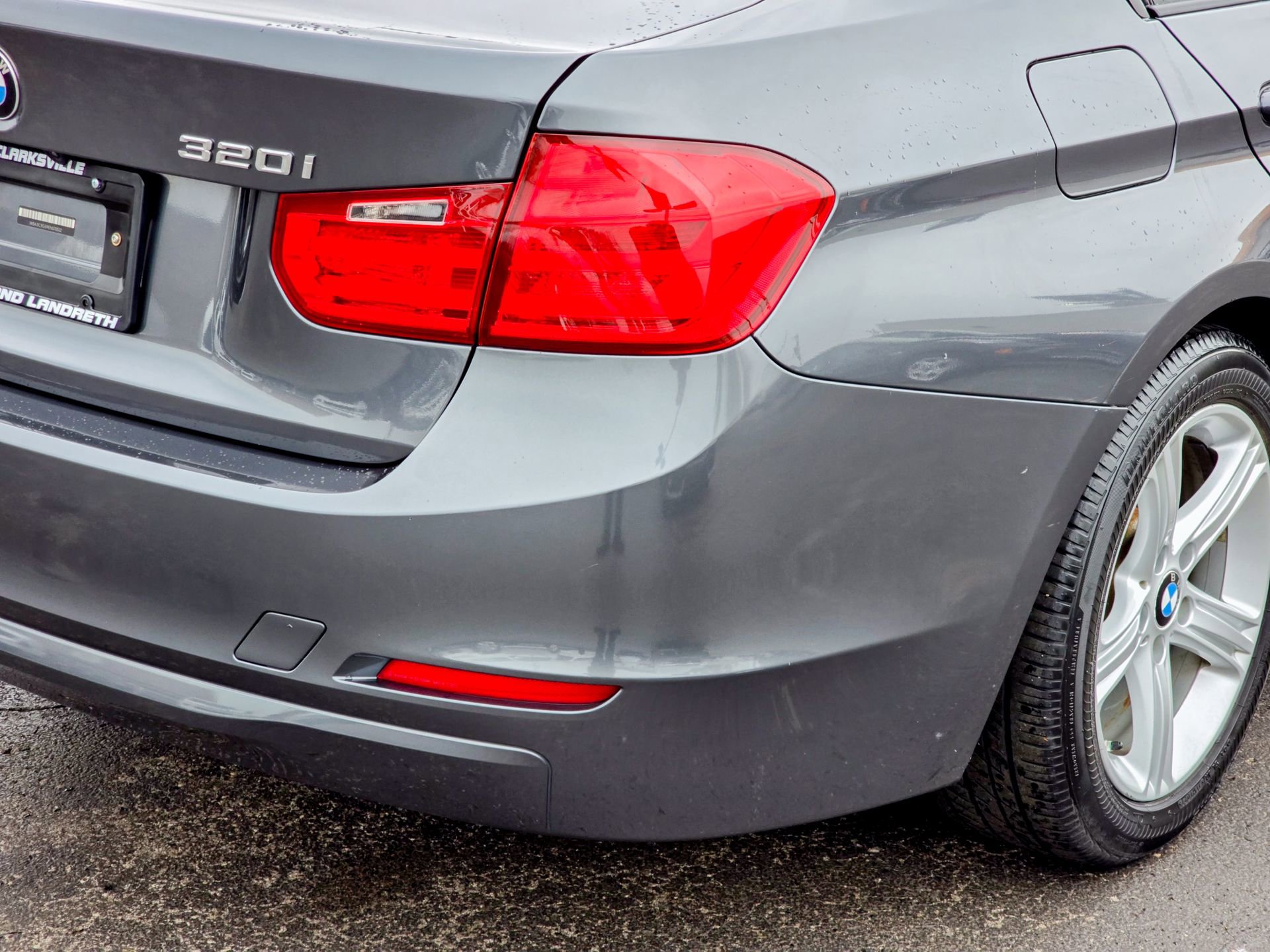 Used 2014 BMW 320i xDrive Sedan image 9