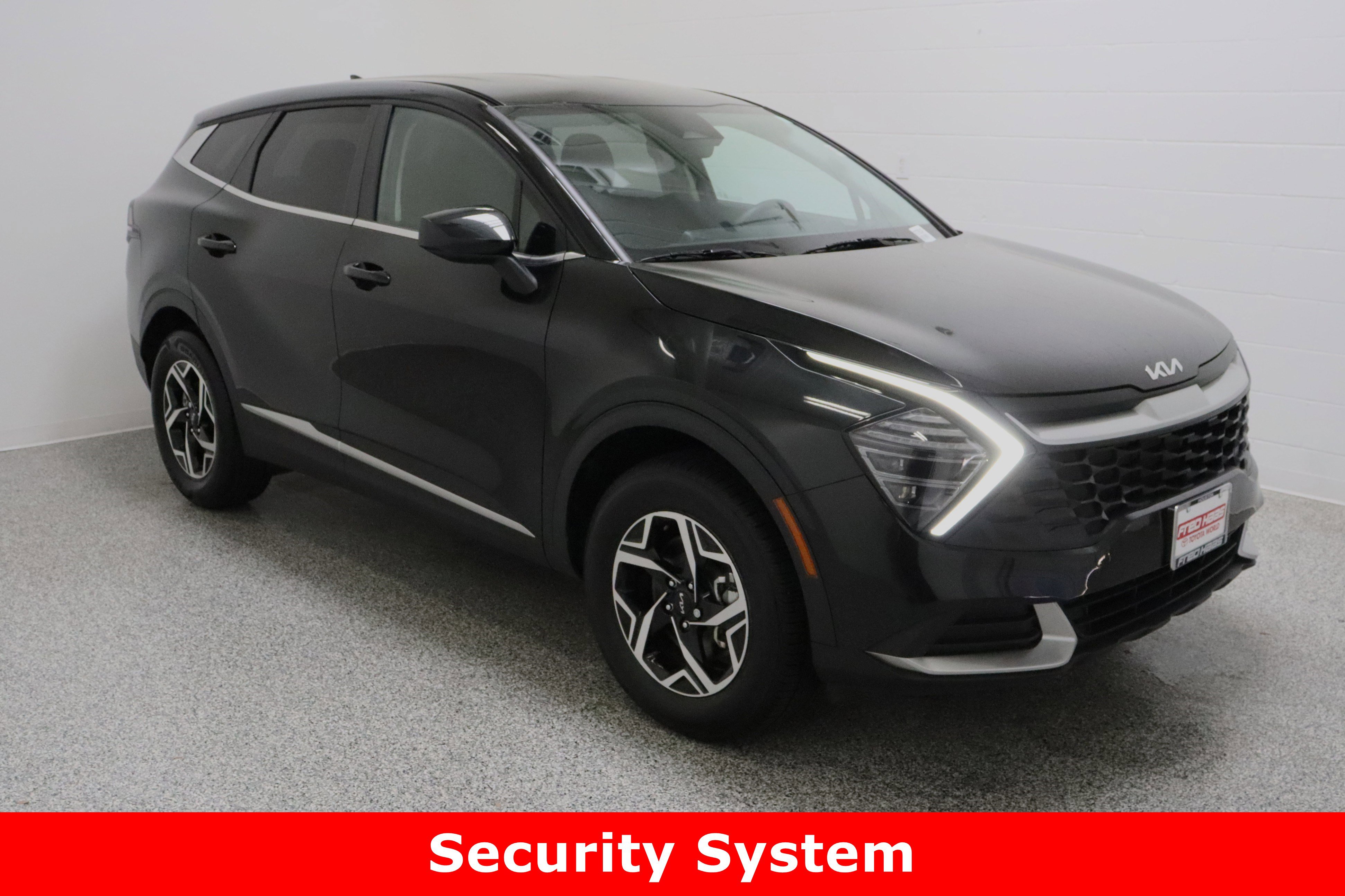 Used 2024 Kia Sportage LX image 4