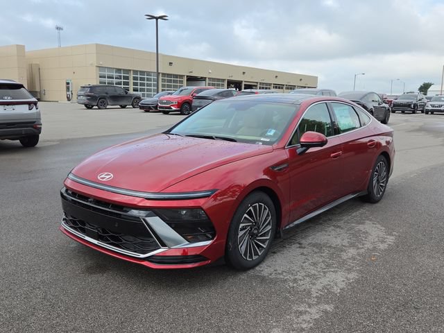 New 2026 Hyundai Sonata Limited FWD image 2