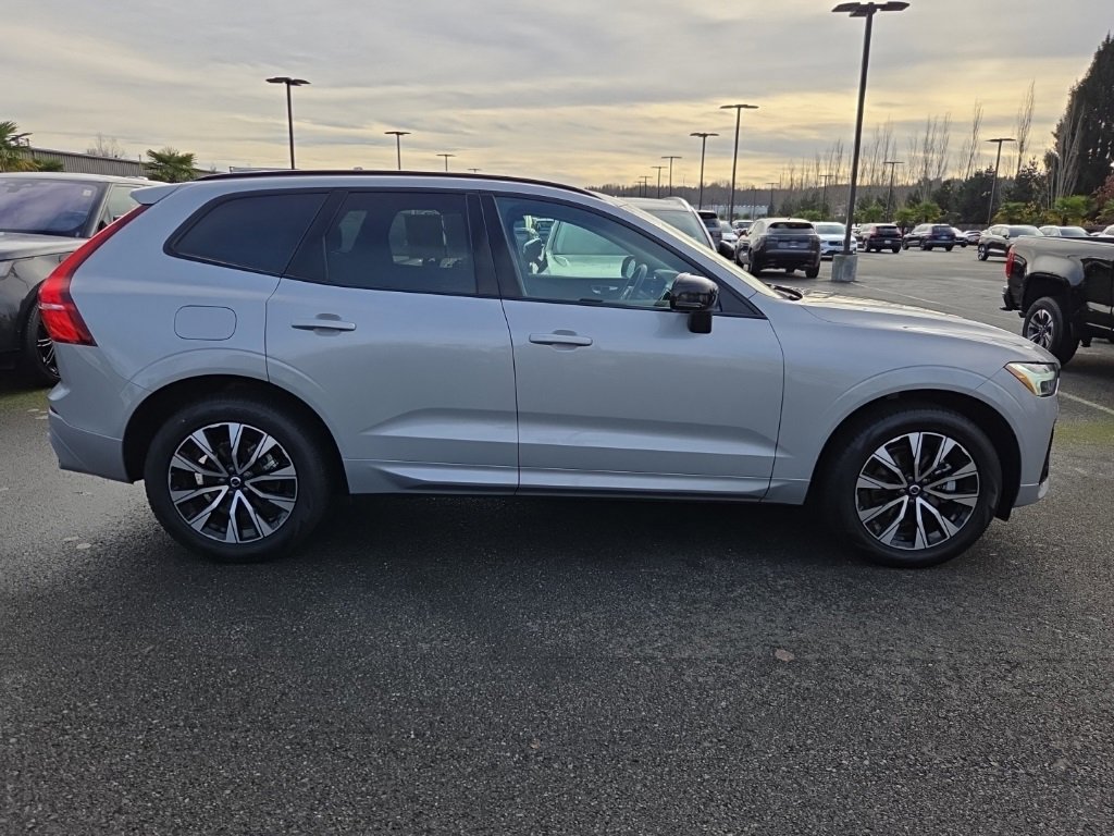 Certified 2024 Volvo XC60 B5 Core w/ Protection Package Premier image 9