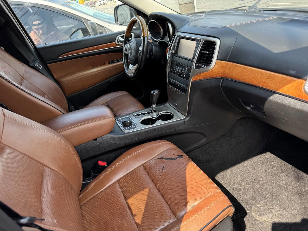 Used 2012 Jeep Grand Cherokee Overland image 33