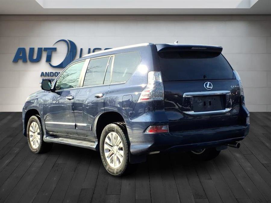 Used 2019 Lexus GX 460 image 4