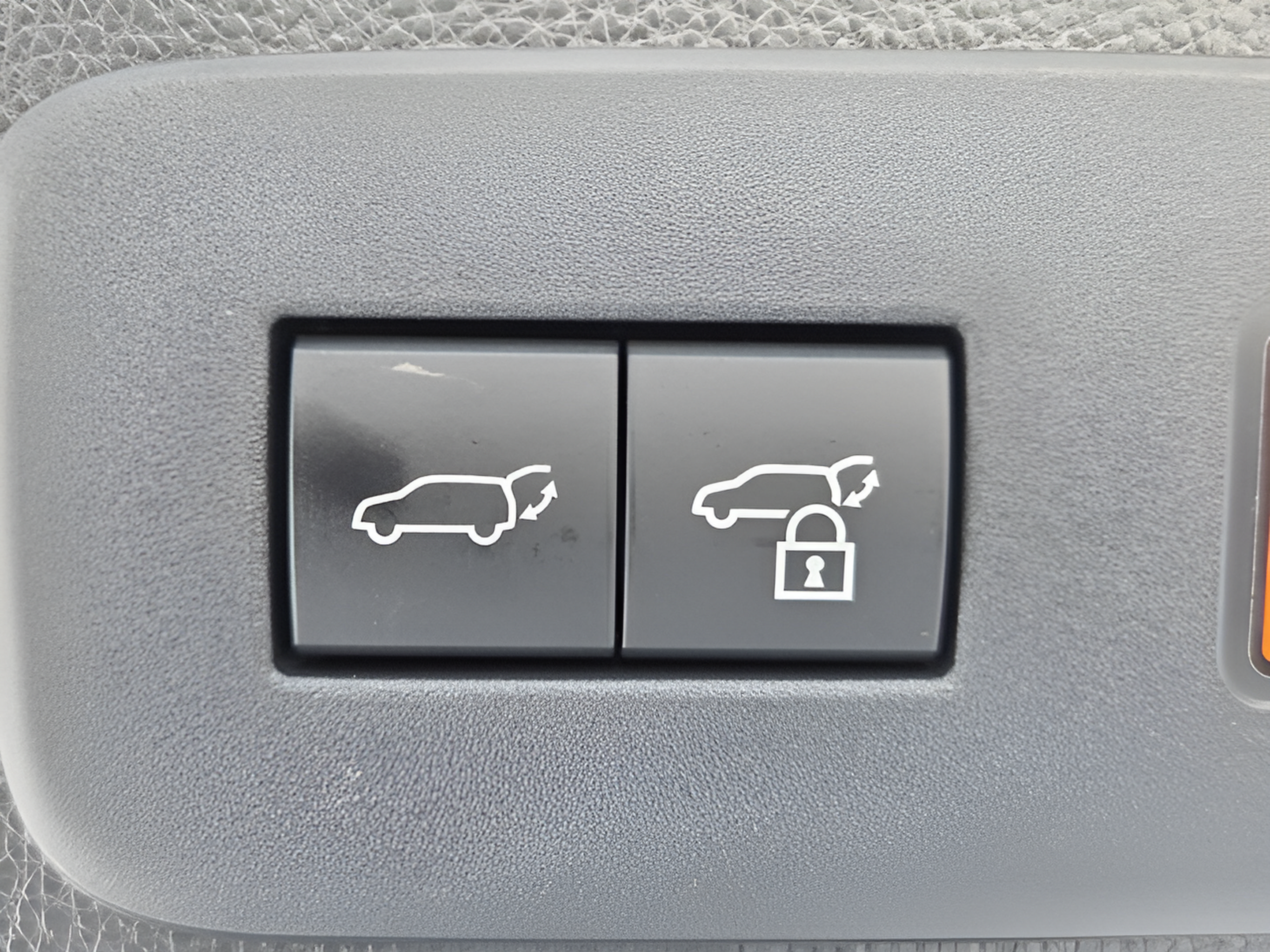 Used 2025 Toyota Land Cruiser w/ Premium Package AWD/4WD image 18