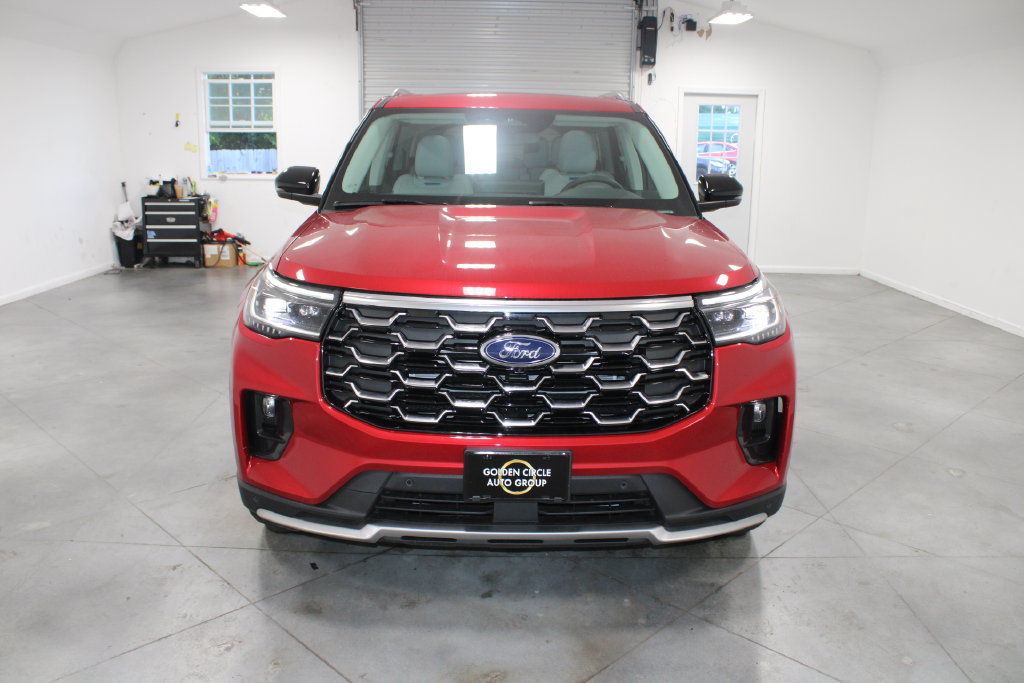New 2026 Ford Explorer Platinum w/ LUX Leather Package AWD/4WD image 2