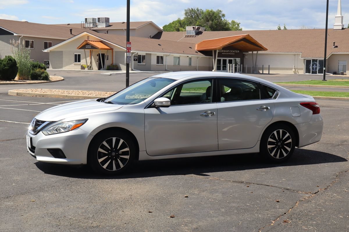 Used 2018 Nissan Altima 2.5 SL FWD image 10