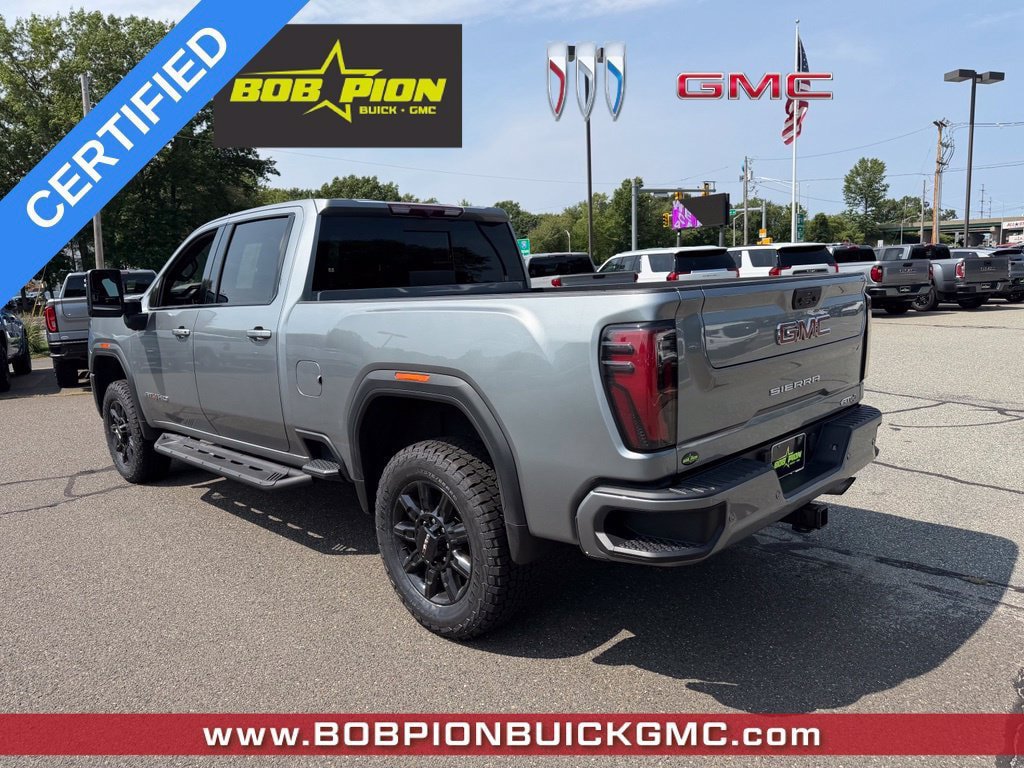 Used 2024 GMC Sierra 2500 AT4 w/ AT4 Preferred Package AWD/4WD image 5