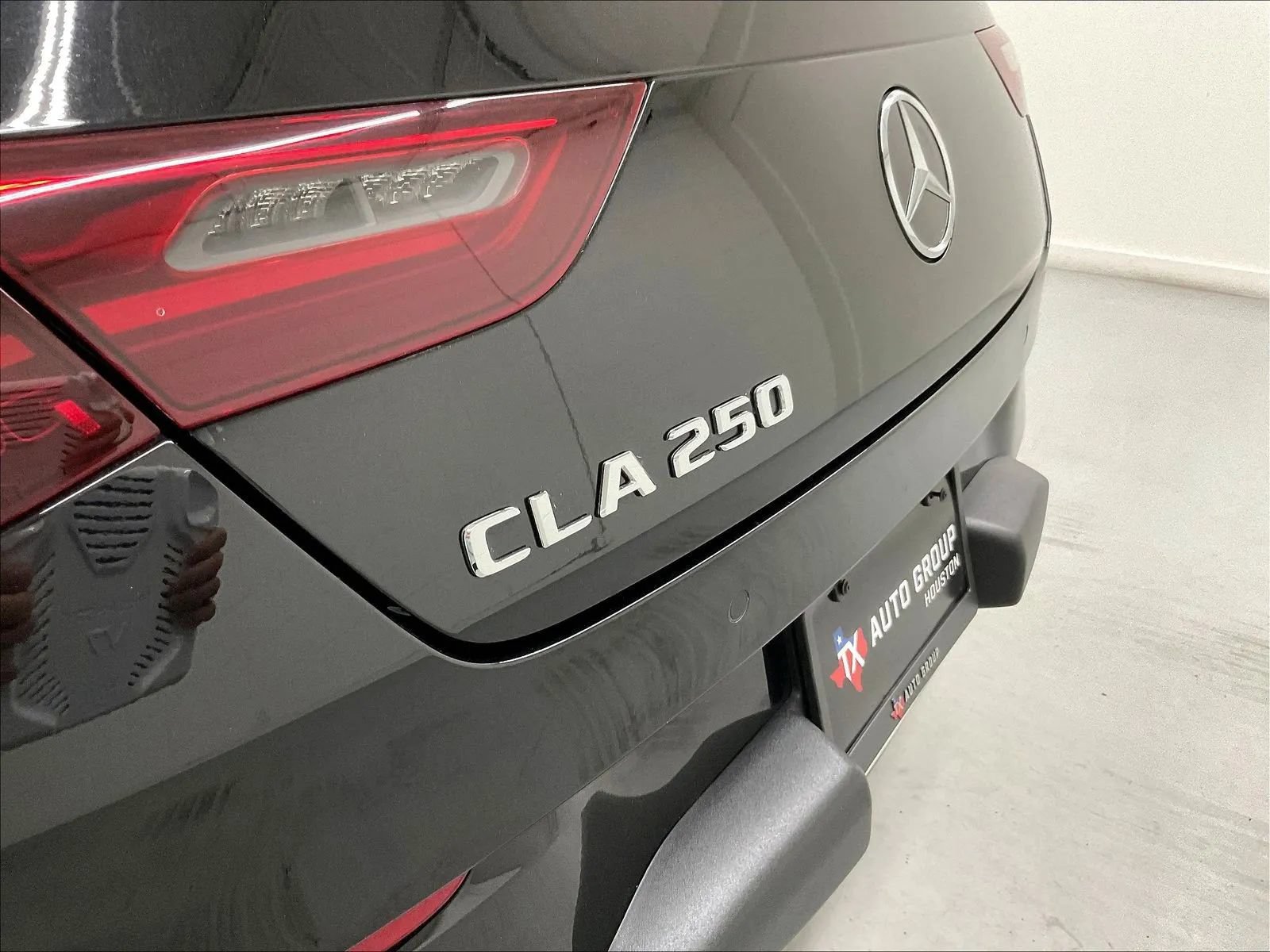 Used 2024 Mercedes-Benz CLA 250 image 32