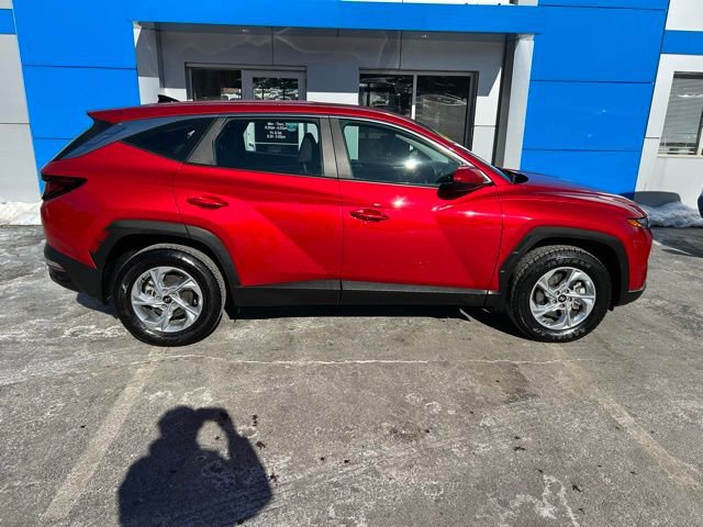 Used 2023 Hyundai Tucson SE image 3