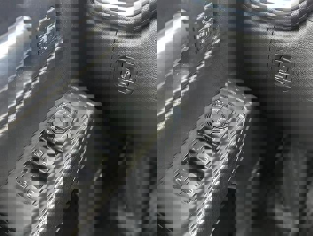 Used 2020 GMC Sierra 1500 AT4 w/ AT4 Premium Package image 36