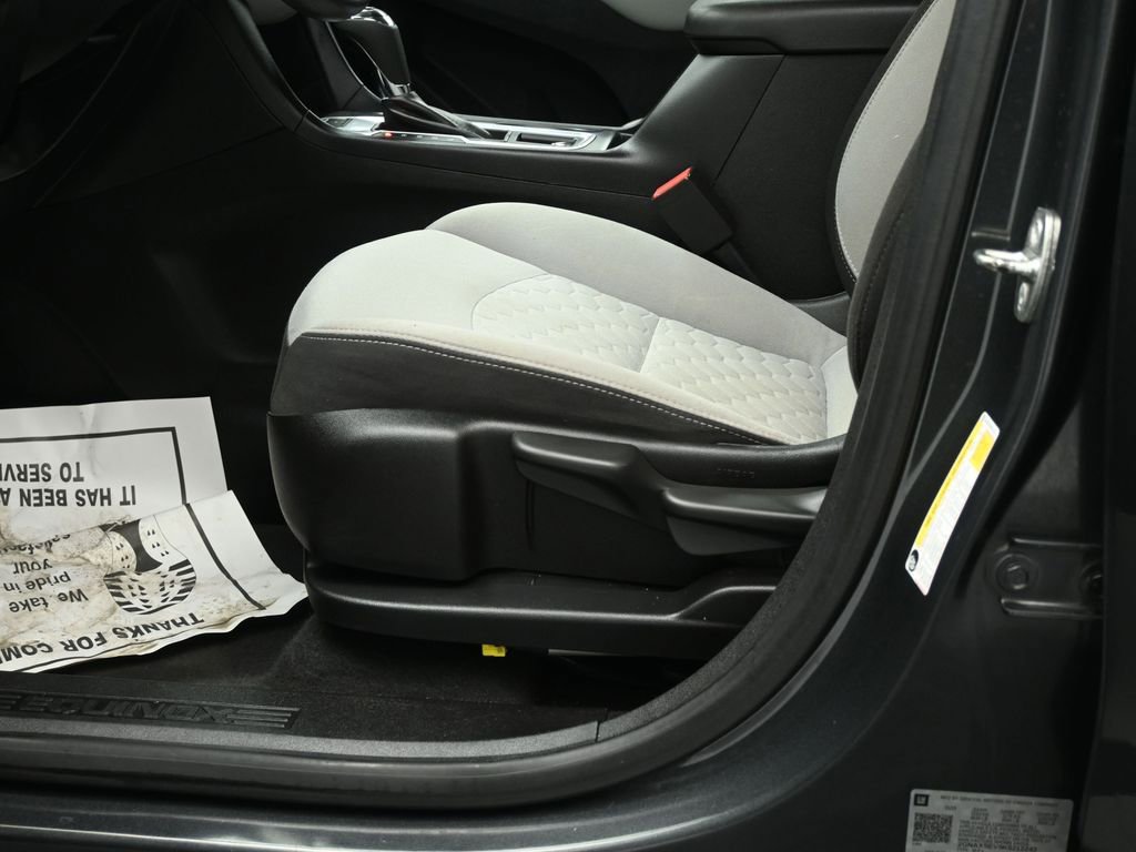 Used 2019 Chevrolet Equinox LS image 11