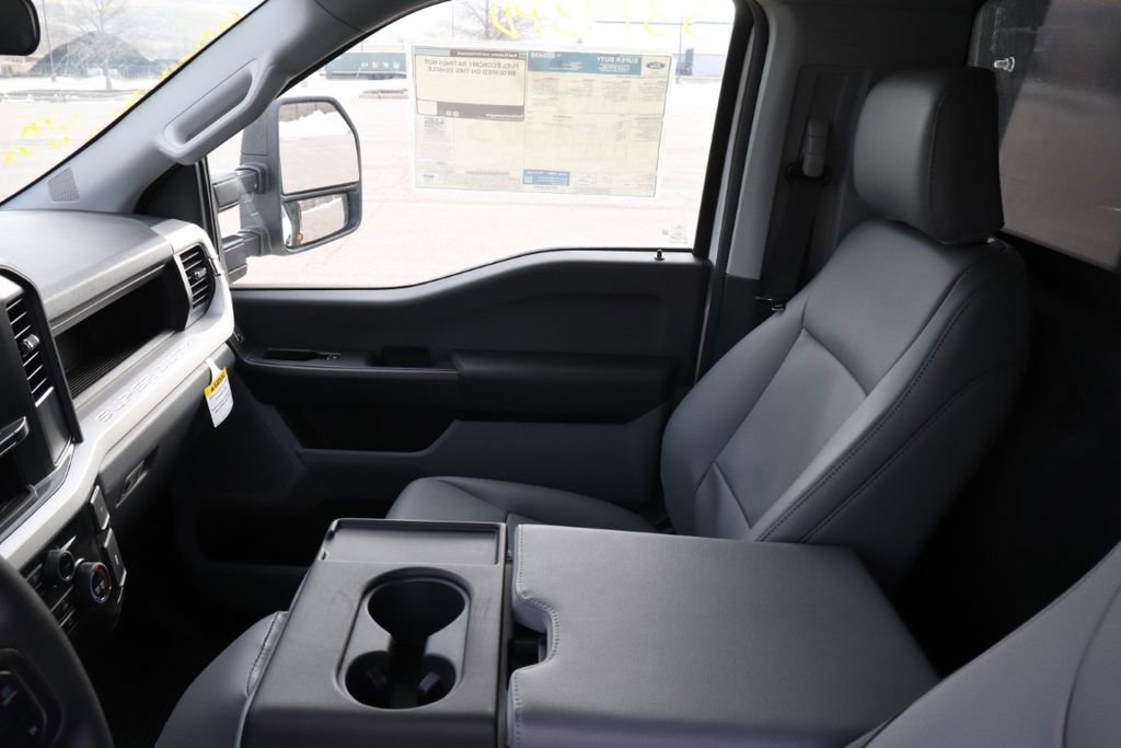 New 2026 Ford F550 4x4 Regular Cab Super Duty image 13