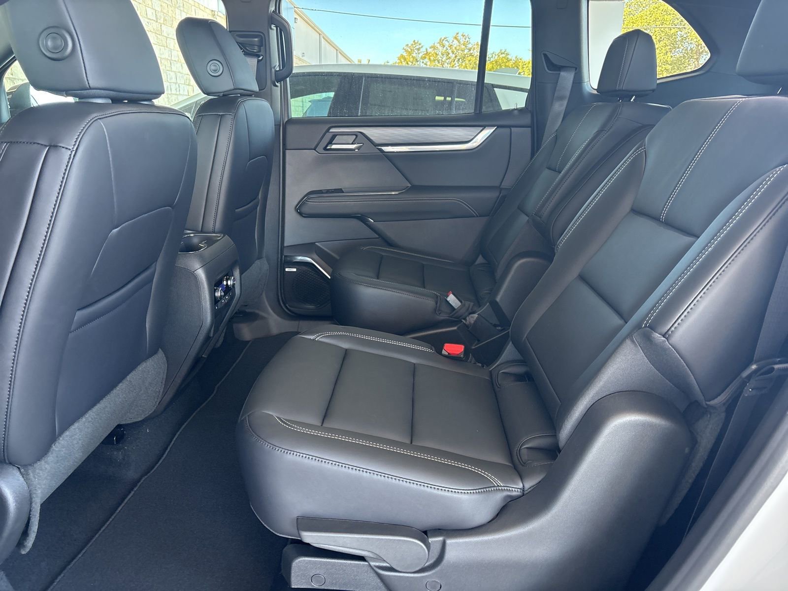 New 2026 GMC Acadia Elevation image 11