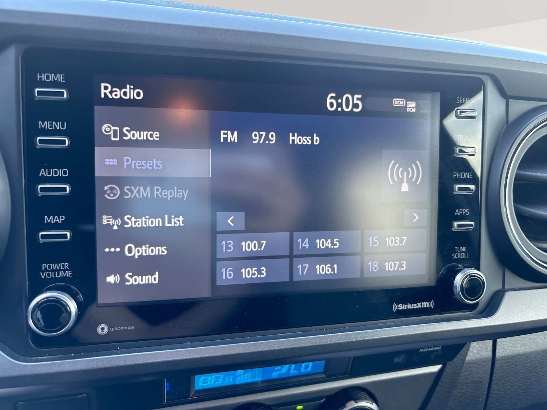 Used 2021 Toyota Tacoma TRD Off-Road AWD/4WD image 12