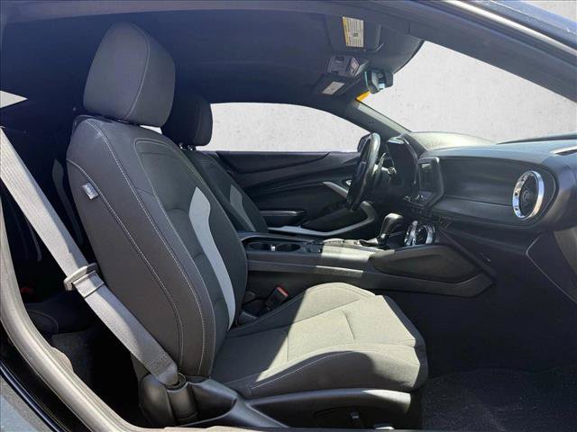 Used 2020 Chevrolet Camaro LT RWD image 17