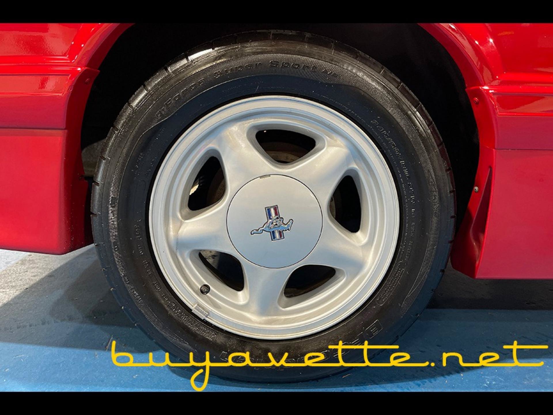 Used 1990 Ford Mustang GT RWD image 16