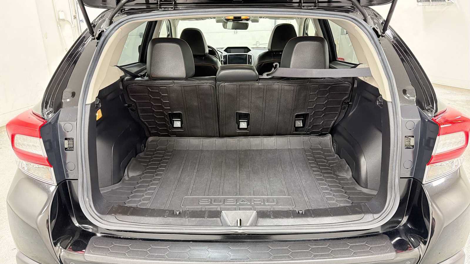 Used 2019 Subaru Crosstrek 2.0i Limited w/ Moonroof Package w/Navigation AWD/4WD image 28